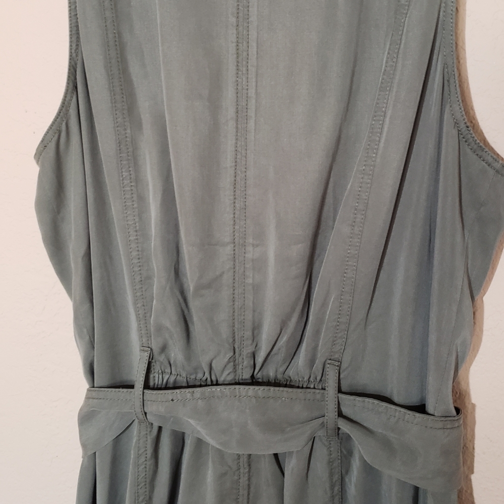 WHBM DRESS.. - Picture 3 of 6